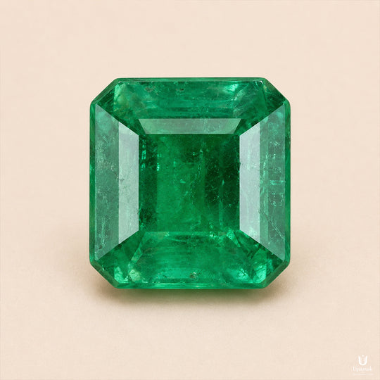 Natural Gemstone Emerald (Panna)